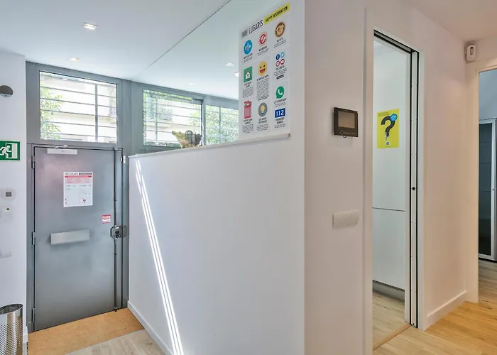 Lugaris Rambla Apartments